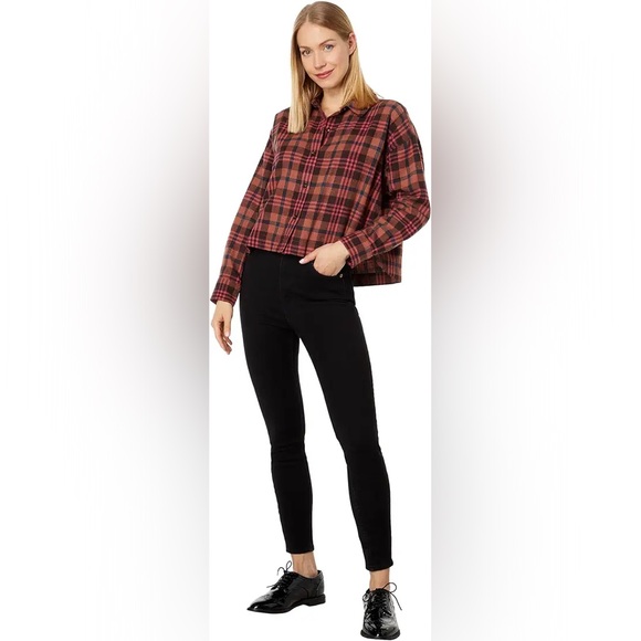 Madewell Flannel Long-Sleeve Crop Shirt in Plaid - Picture 5 of 9